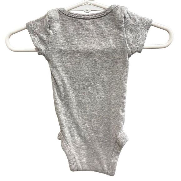 Carter’s “My Daddy Rocks” Gray & Navy Blue Guitar One-Piece for Newborn Baby - Picture 2 of 4